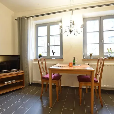 1-bedroom * קלוץ